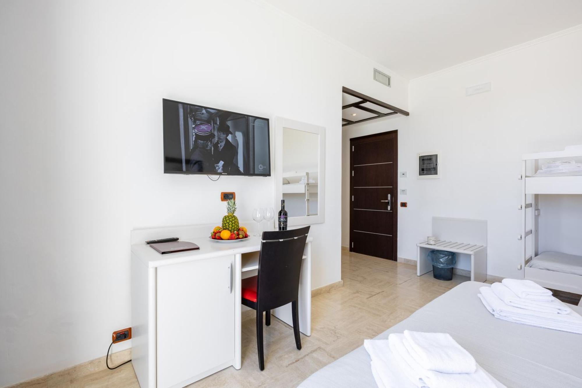 Hotiday Room Collection - Gallipoli Masseria Exterior photo